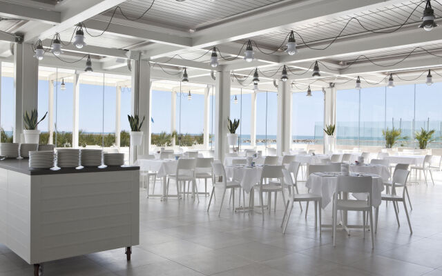 Nautilus Family Hotel