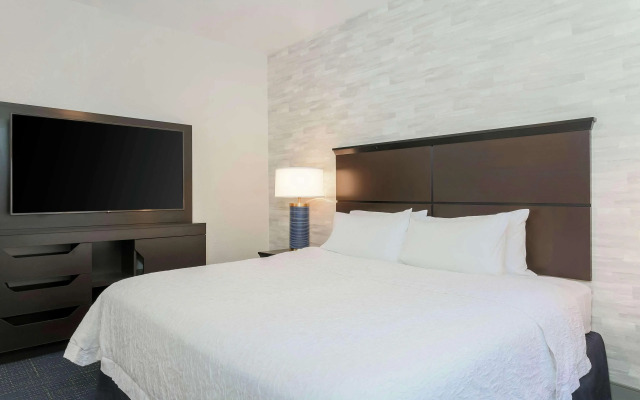Hampton Inn & Suites Denver Tech Center