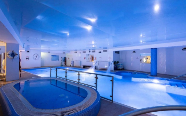 Schull Harbour Hotel & Leisure Centre