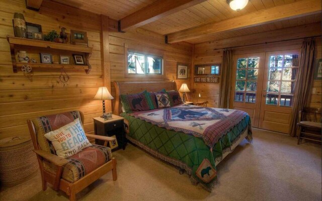 Smokey Joes by Lake Tahoe Accommodations