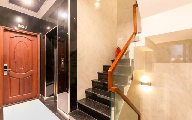 Oyo 672 Universe Apartment