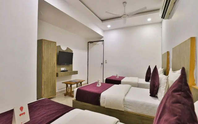 OYO 2252 Hotel Mukund