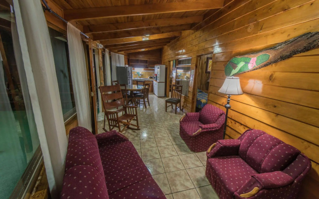 Los Pinos Cabanas y Jardines