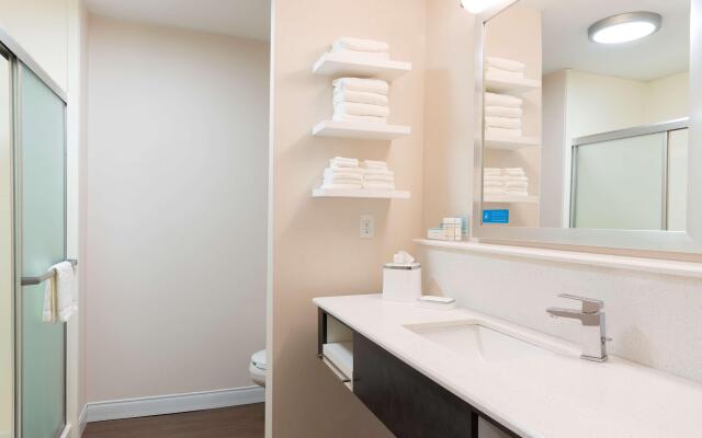 Hampton Inn & Suites Fremont