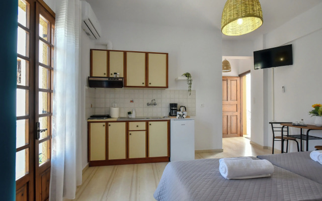 Studio Eva Studios & Apartments-5
