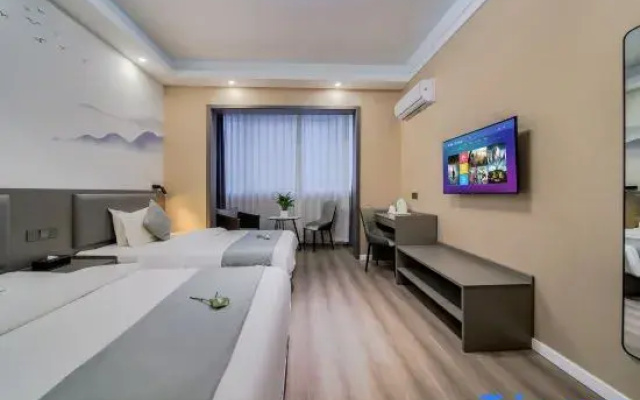 Zhongxing Business Hotel (Henan Provincial Institute Chenzhai Subway Station)