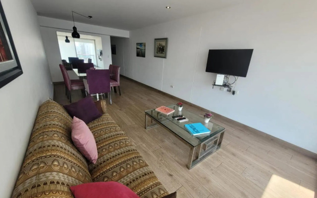 Espacio Luxury Apartments - Malecón 28 de Julio.