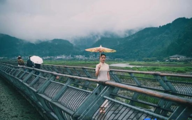 Yiyang Lefu Hot Spring Holiday Hotel – People – Baoshan