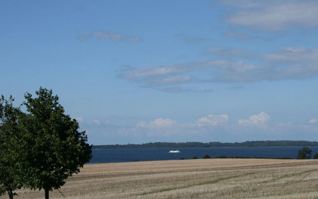 Spacious Apartment With Garden, Terrace, Heating and Bar