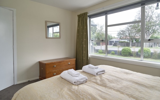 Charlesworth Villa – Guest Rooms – Christchurch