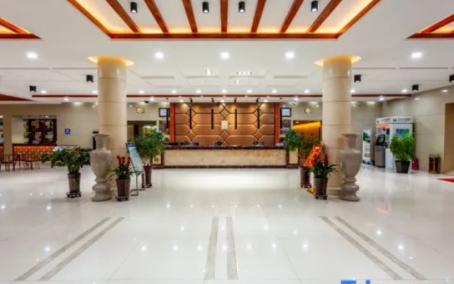 Wutaishan Yunfeng Hotel (Zhenrong Temple Branch) - фото 5