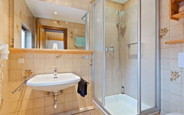 Cozy Apartment in Saalbach-Hinterglemm near Ski Area