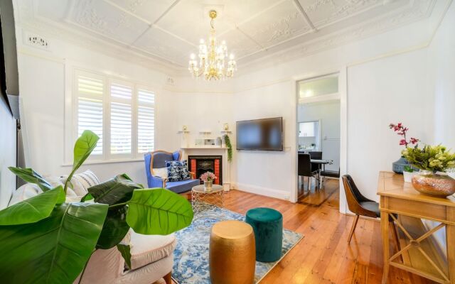 Stunning Inner City House Close to Fish Market