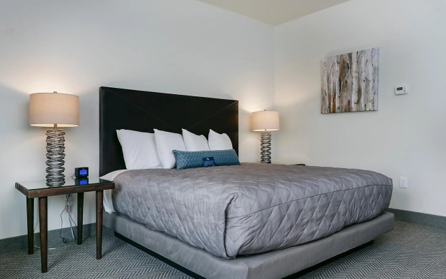 Silver Creek Hotel