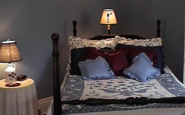 The Pines of Dresden B&B