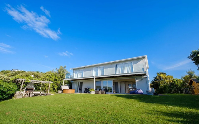 Palm Ridge - near Onetangi & Palm Beach