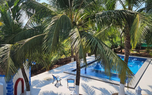 Aqua Arina Holiday Farm House