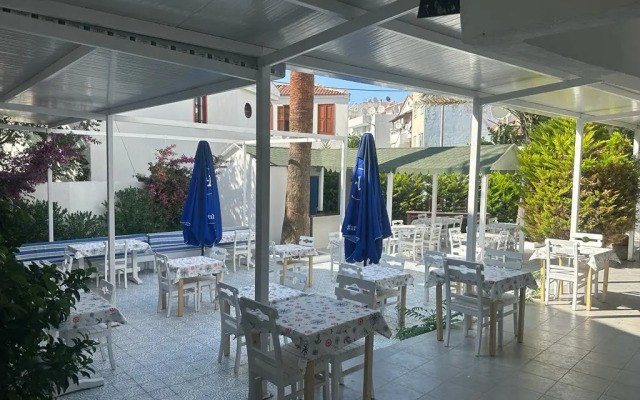 Otel  A