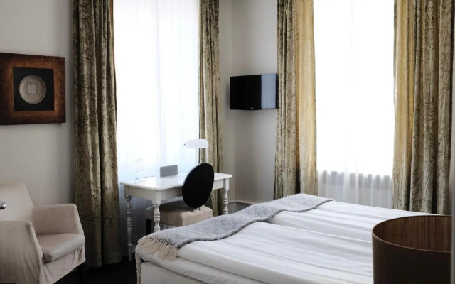 Hotel 1