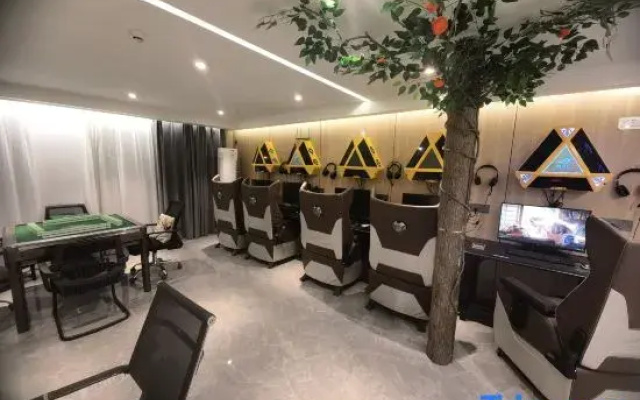 Orange esports homestay