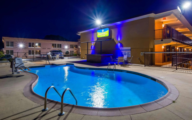 Best Western Premier NYC Gateway Hotel
