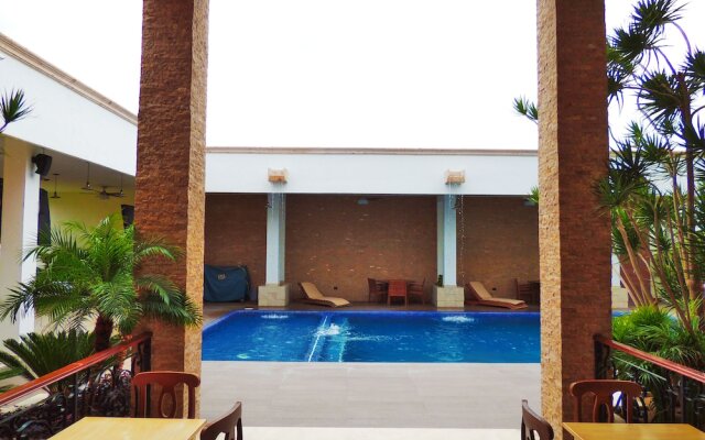 Royal Aqua Luxury Hotel & Spa