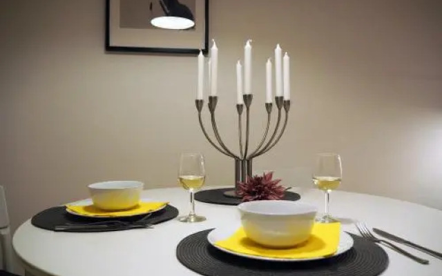 City Residence Apartments FREE Parking & Self Check-in