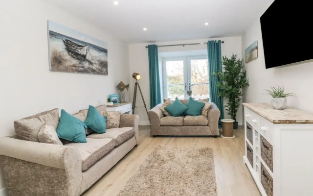 6 Bay View