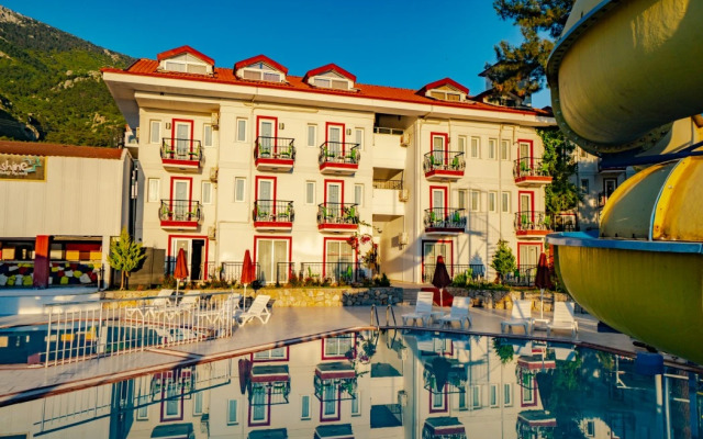 Sunshine Holiday Resort
