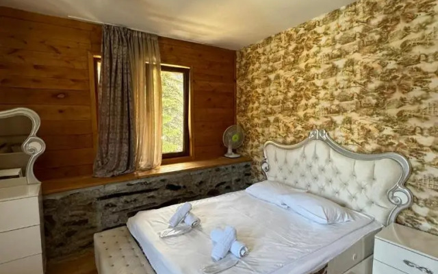 Svaneti, Hotel Ushguli