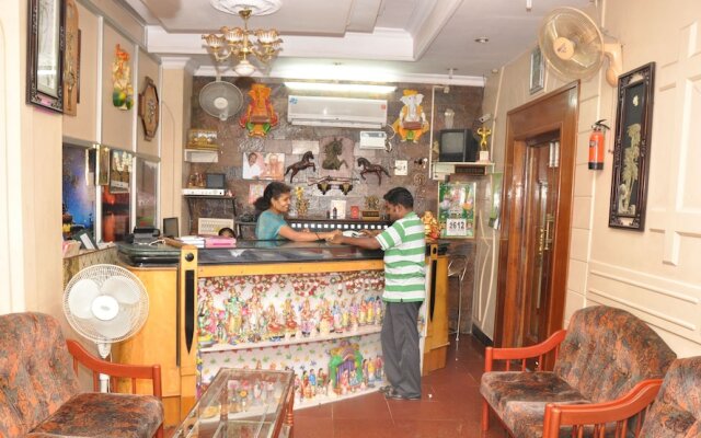 Trishul Hotel