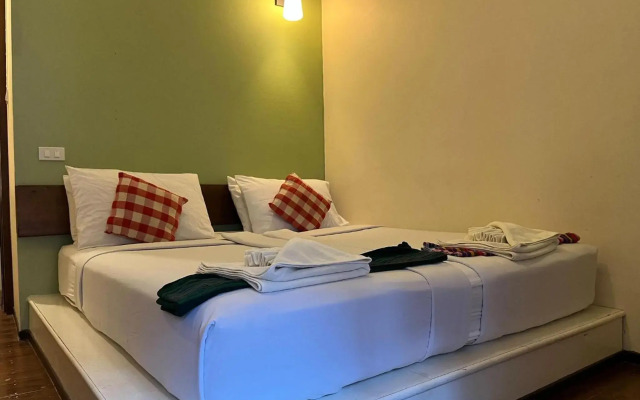 Thanicha Resort Amphawa