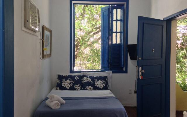 Brasileranza Hostel