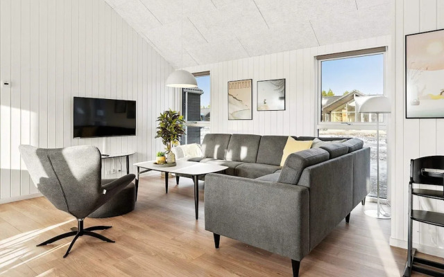 Spacious Retreat Near Beach - By Traum Ferienwohnungen