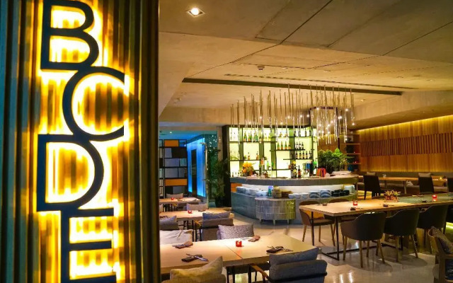 Lit Bangkok Hotel