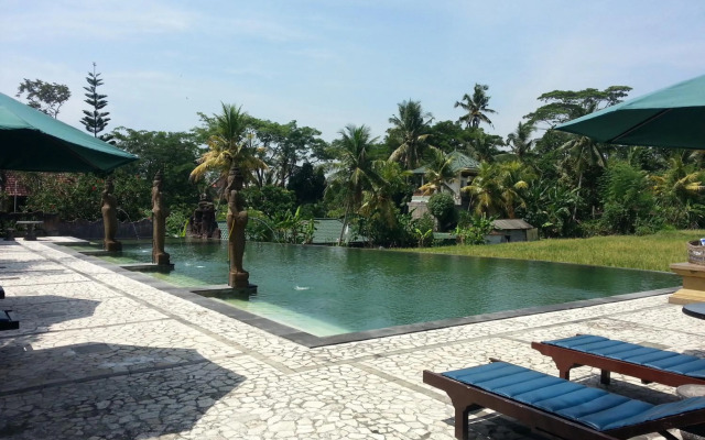 Cendana Resort & Spa