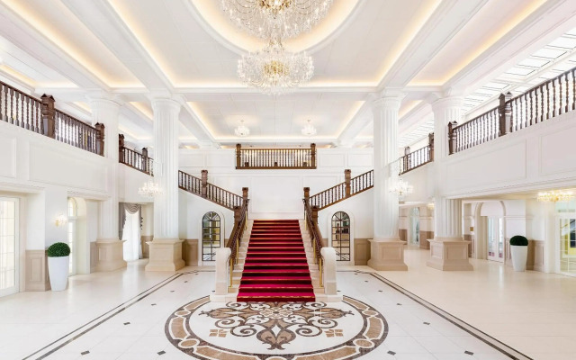 Takarazuka Hotel