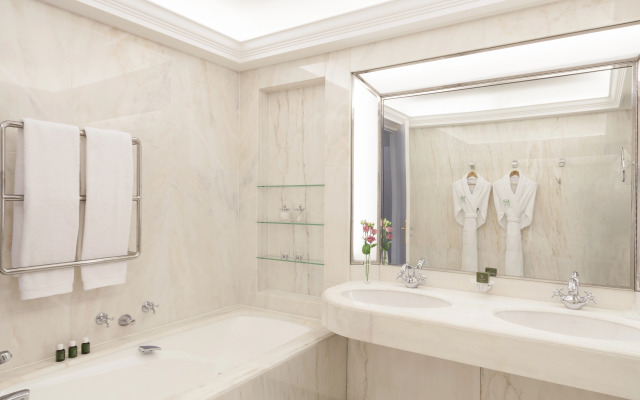 Hotel Le Bristol Paris