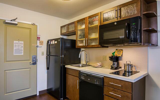 Candlewood Suites Pensacola - University Area by IHG