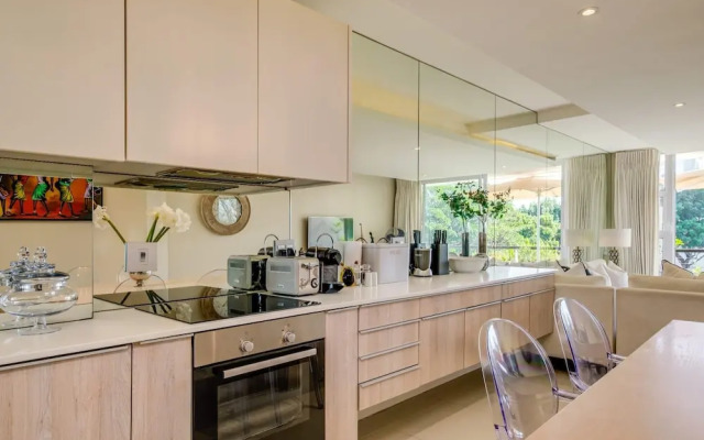 Elegant Apartment at the Waterclub Amani Views