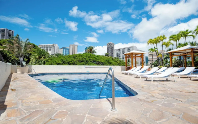 Luana Waikiki by Tropical Escapes Realty