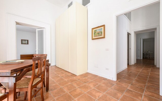 Piazza Portanova 11 - Appartamento Grande