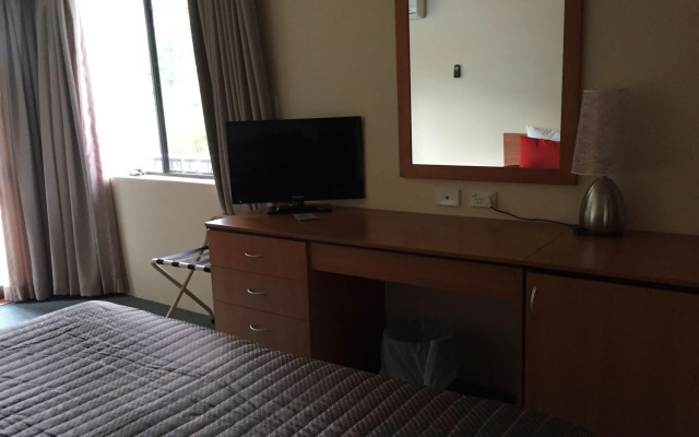 Peninsula Nelson Bay Motel and Serviced Apartments