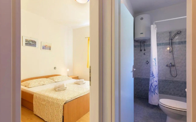 Apartments Pino