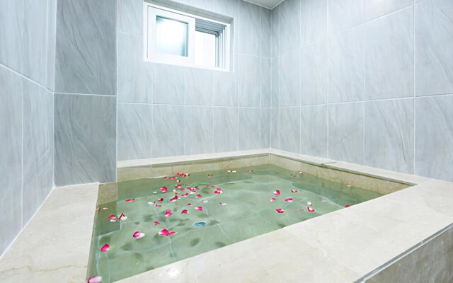 Geoje Forest Pension