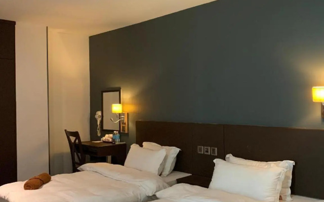 The Room Hotel