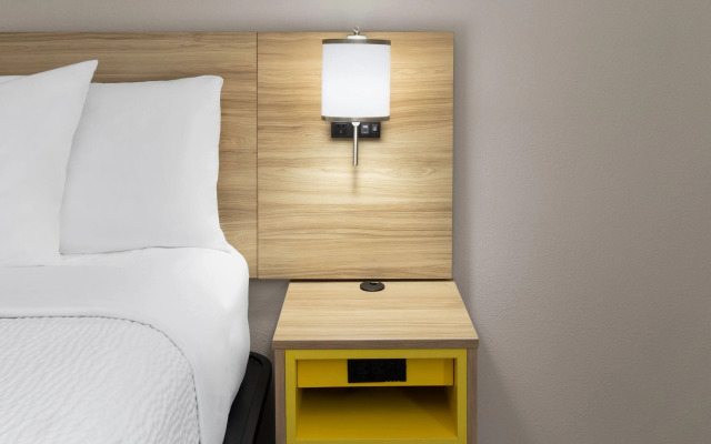 Days Inn by Wyndham Tulsa Central