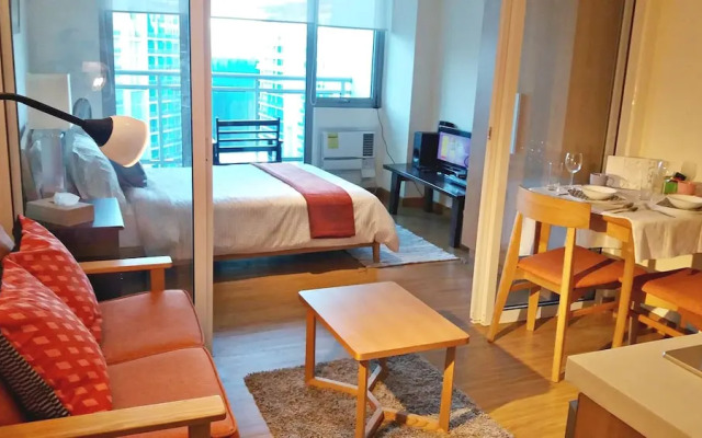 Shir Hub at Azure Urban Residences