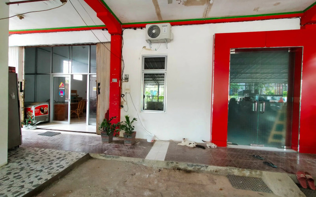 Ombai Guest House 27 Syariah RedPartner