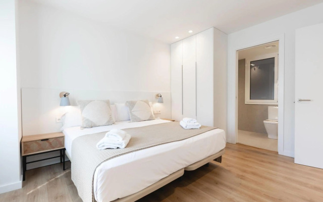 Bravissimo Falcó, 3 bedrooms and balcony